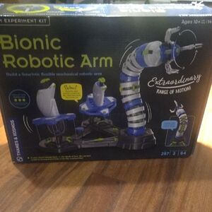 Thames & Kosmos Bionic Robotic Arm - Blue and White NWB BUILD A FUTURISTIC ARM